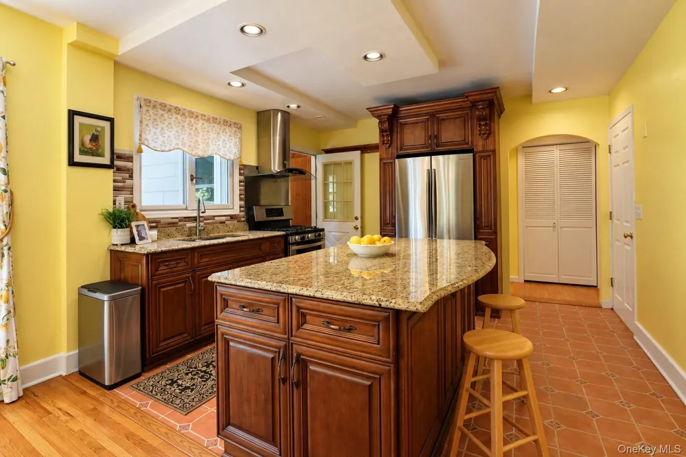 15 Main Street East Setauket, NY 11733