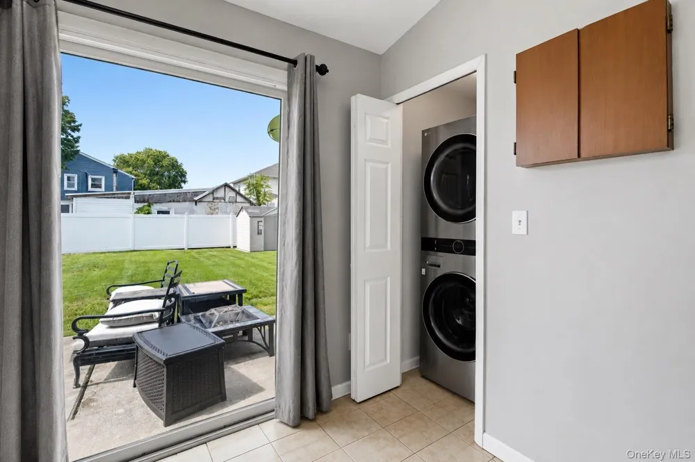 292 Roosevelt Avenue Freeport, NY 11520
