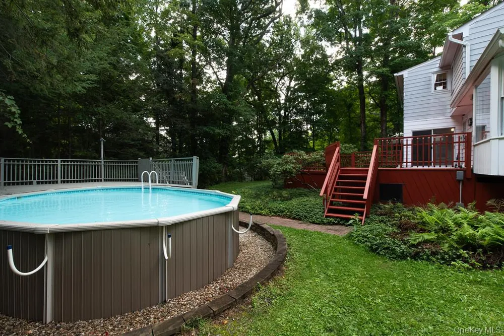 11 Carnelli Court Poughkeepsie, NY 12603