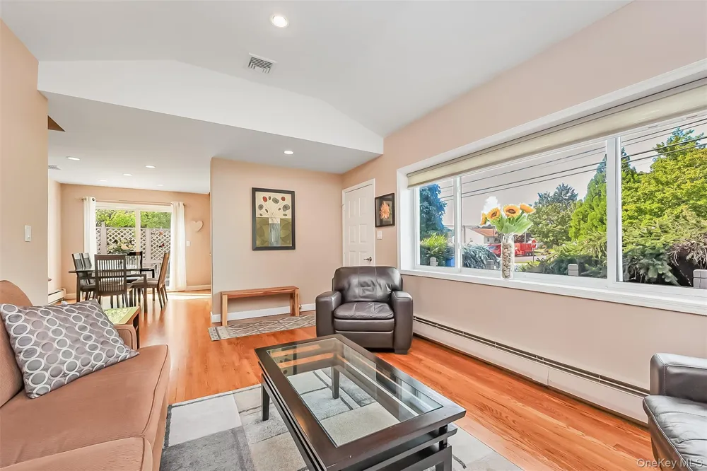 65 Graham Street Farmingdale, NY 11735