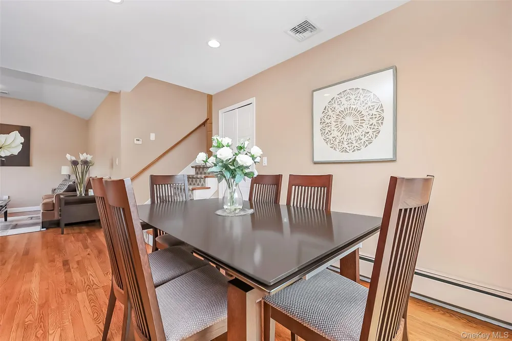 65 Graham Street Farmingdale, NY 11735