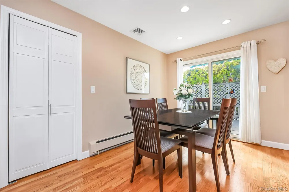 65 Graham Street Farmingdale, NY 11735