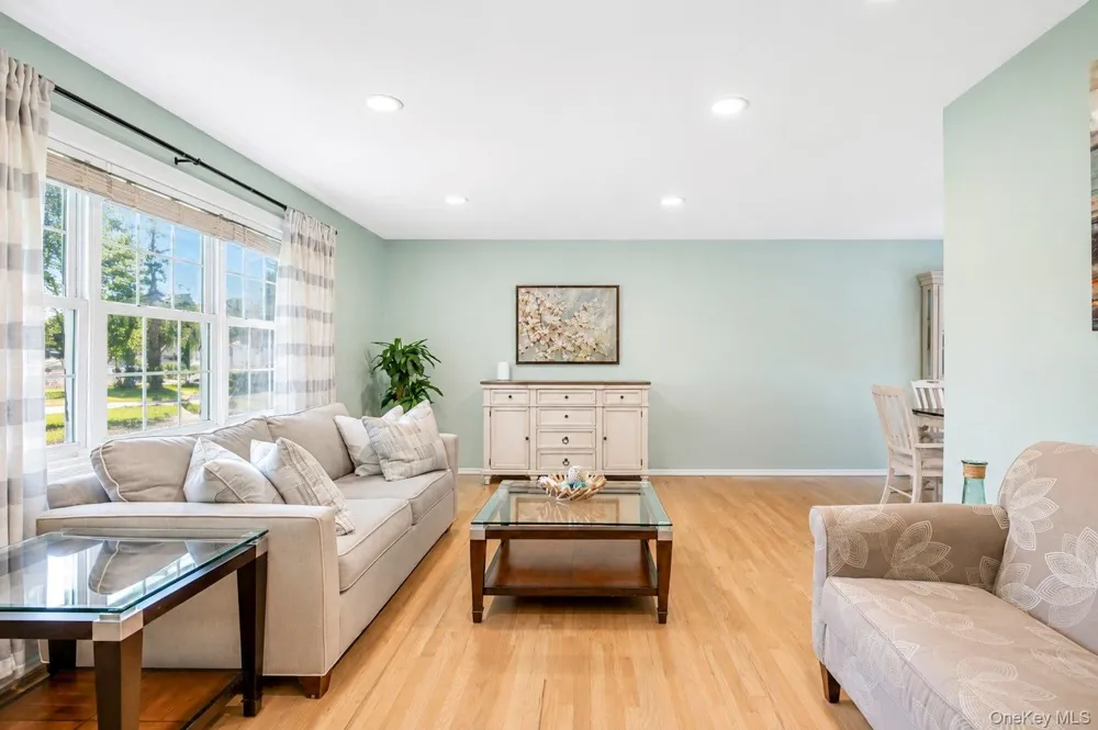 282 6th Avenue Saint James, NY 11780