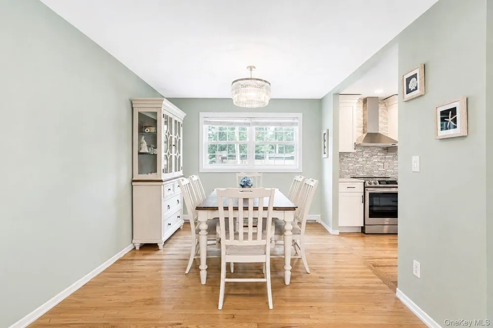 282 6th Avenue Saint James, NY 11780