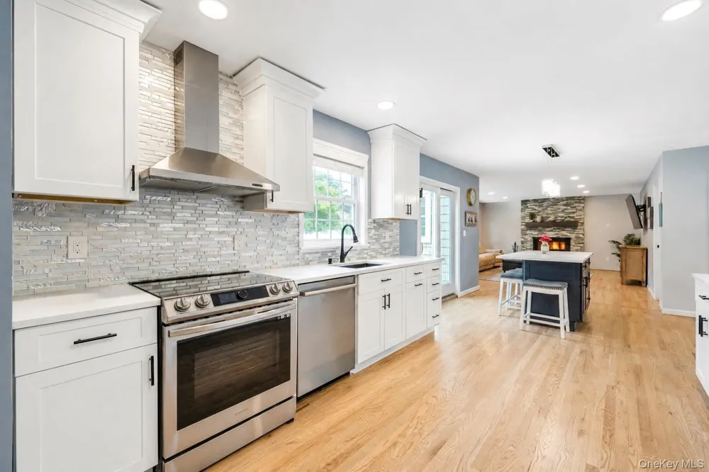 282 6th Avenue Saint James, NY 11780