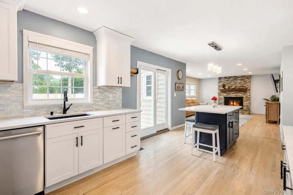 282 6th Avenue Saint James, NY 11780