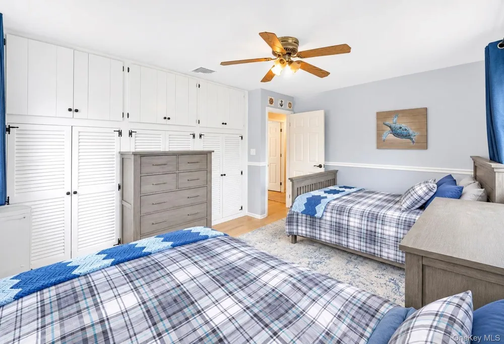 282 6th Avenue Saint James, NY 11780