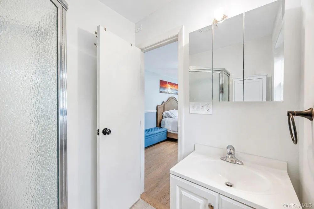 282 6th Avenue Saint James, NY 11780