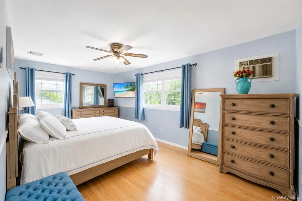 282 6th Avenue Saint James, NY 11780