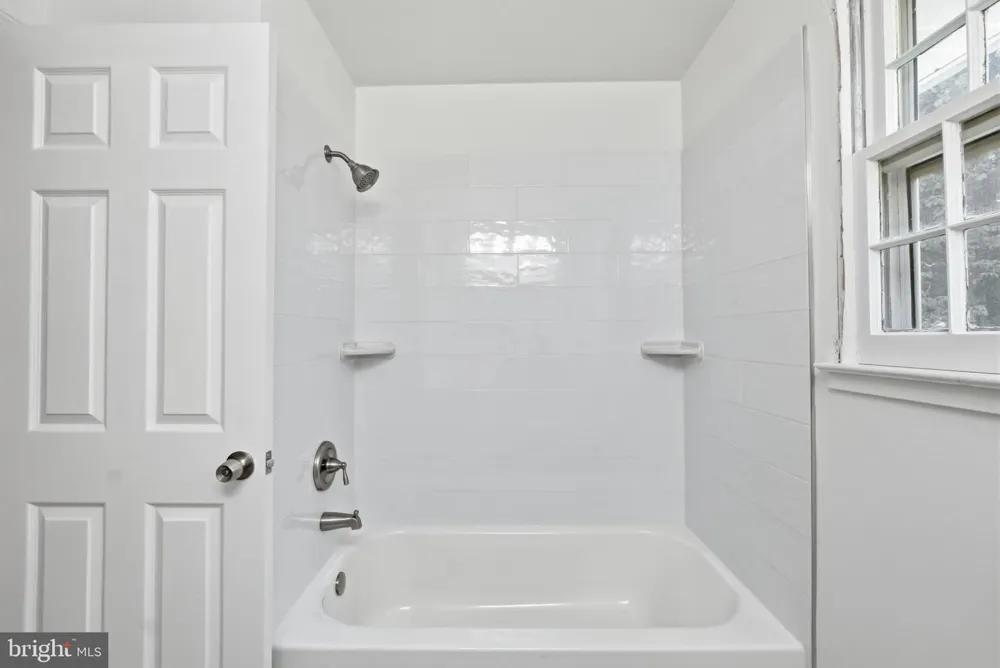 8009 GOSPORT LANE Springfield, VA 22151