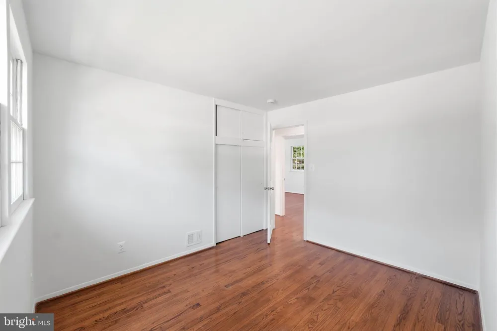 8009 GOSPORT LANE Springfield, VA 22151