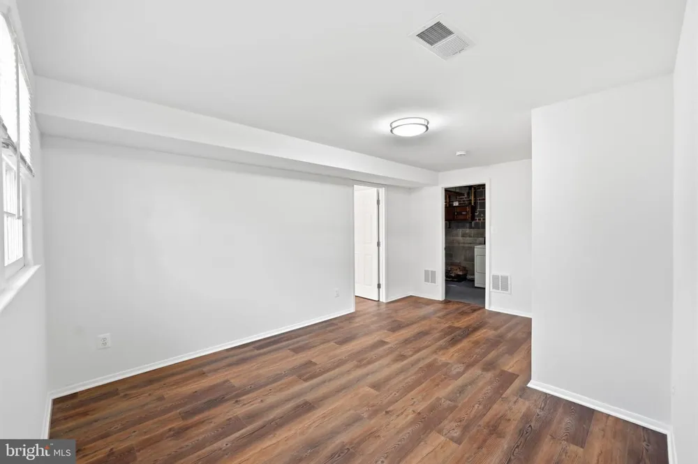 8009 GOSPORT LANE Springfield, VA 22151