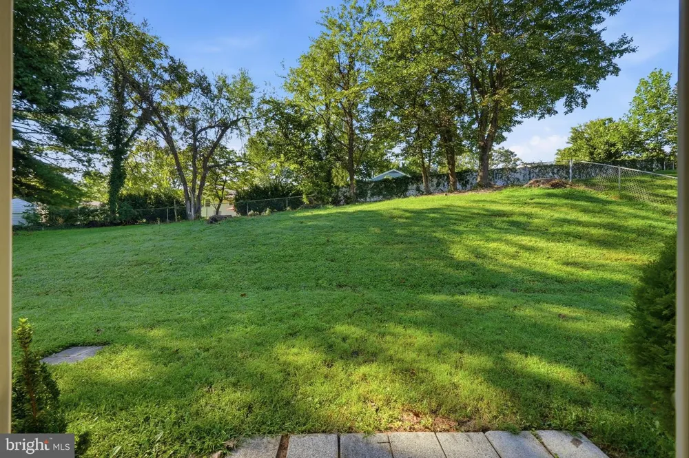 8009 GOSPORT LANE Springfield, VA 22151