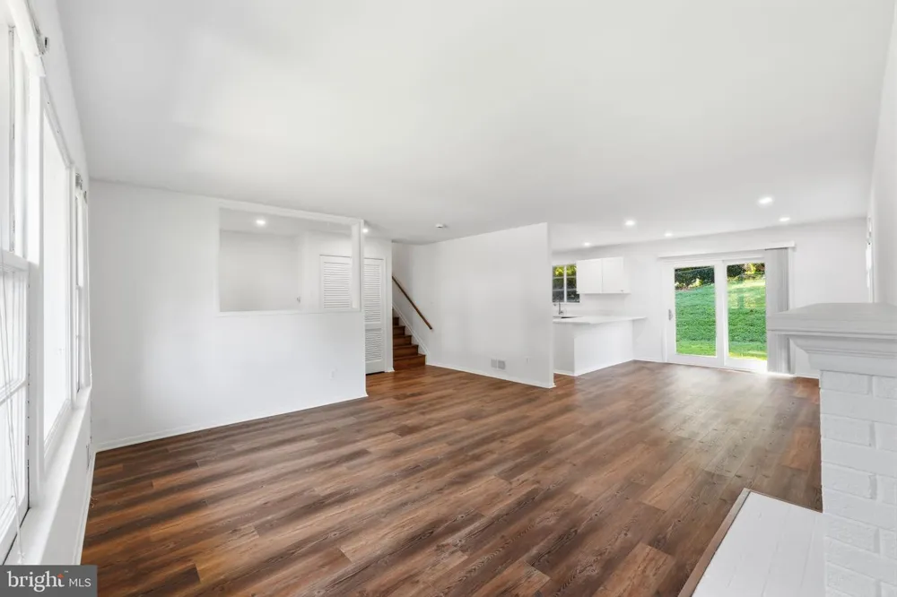 8009 GOSPORT LANE Springfield, VA 22151