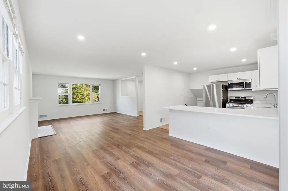8009 GOSPORT LANE Springfield, VA 22151