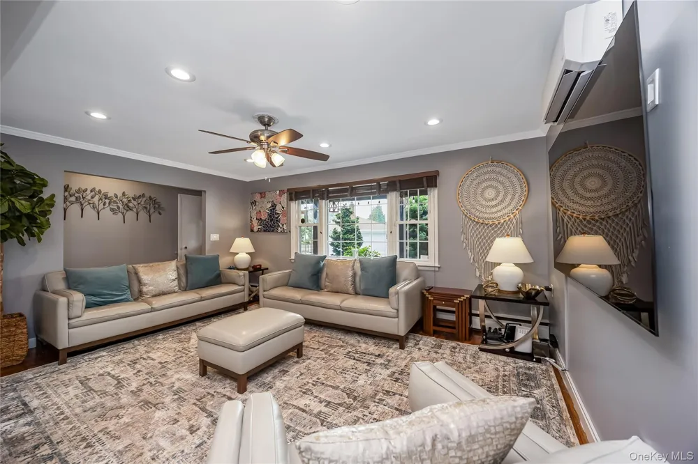 391 Bellmore Road East Meadow, NY 11554