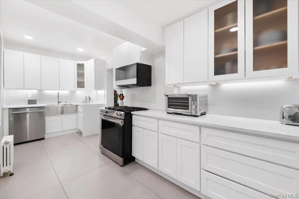 30 Windsor Terrace #AA1 White Plains, NY 10601