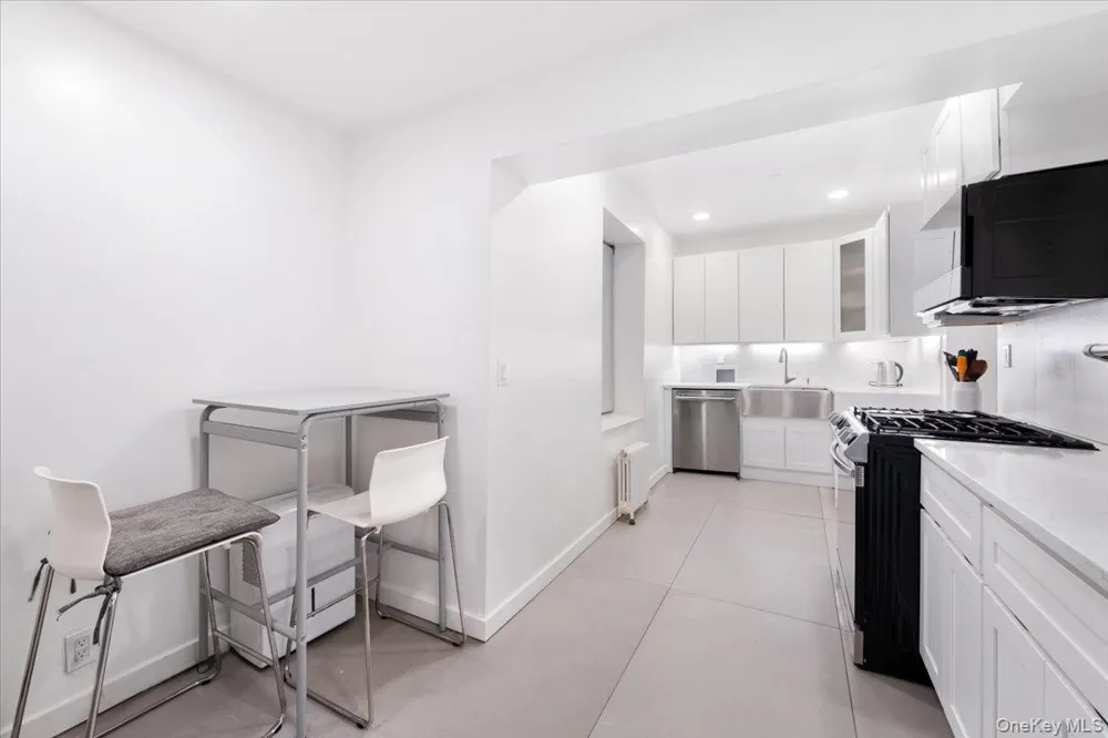 30 Windsor Terrace #AA1 White Plains, NY 10601