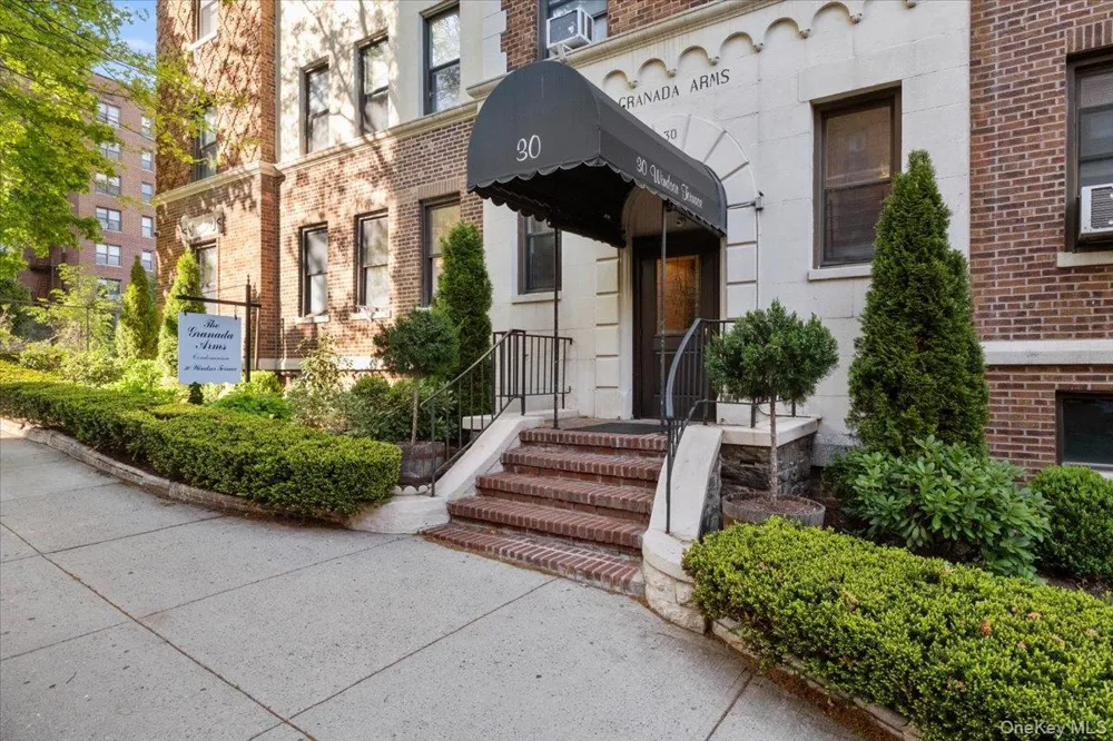 30 Windsor Terrace #AA1 White Plains, NY 10601