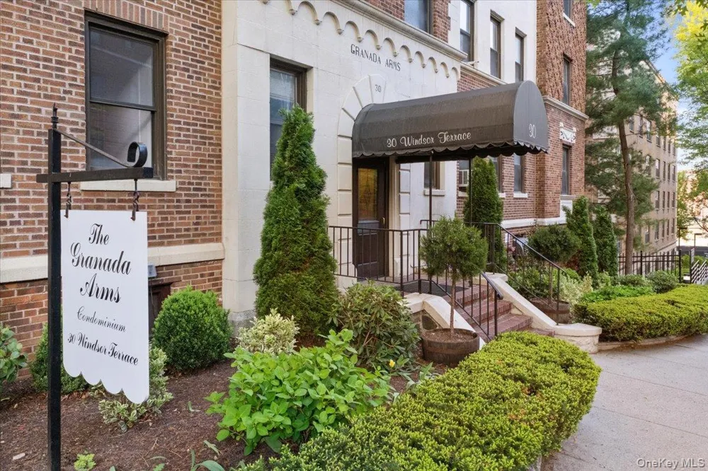 30 Windsor Terrace #AA1 White Plains, NY 10601
