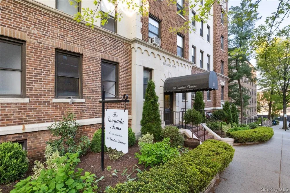 30 Windsor Terrace #AA1 White Plains, NY 10601