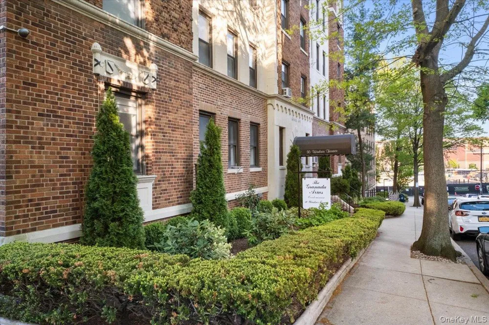 30 Windsor Terrace #AA1 White Plains, NY 10601
