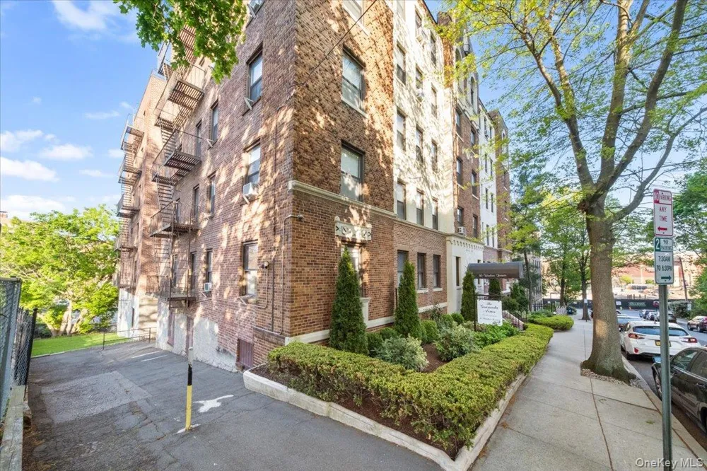 30 Windsor Terrace #AA1 White Plains, NY 10601
