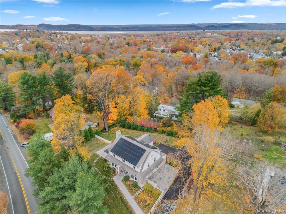 27 Ryder Road Ossining, NY 10562