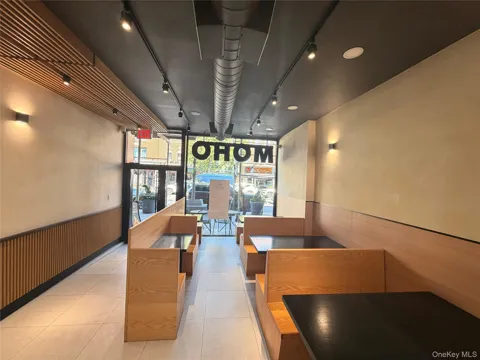 3506 Ditmars Boulevard