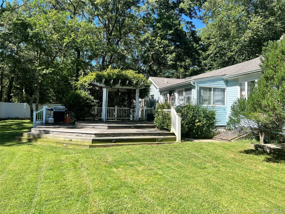 1029 Wading River Manor Road Manorville, NY 11949