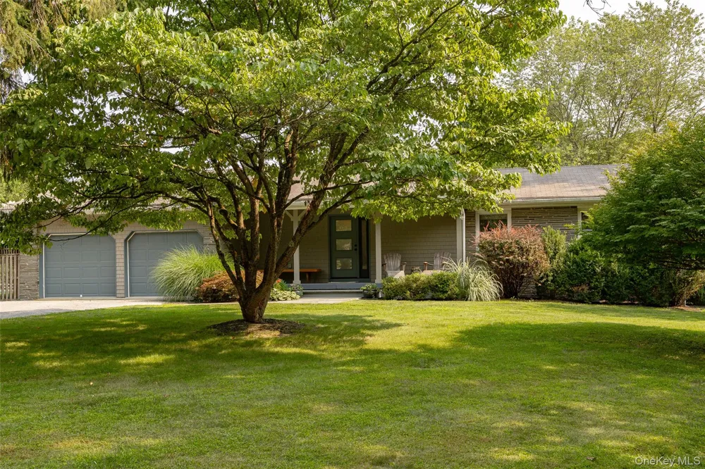 62 Frost Road Rhinebeck, NY 12572