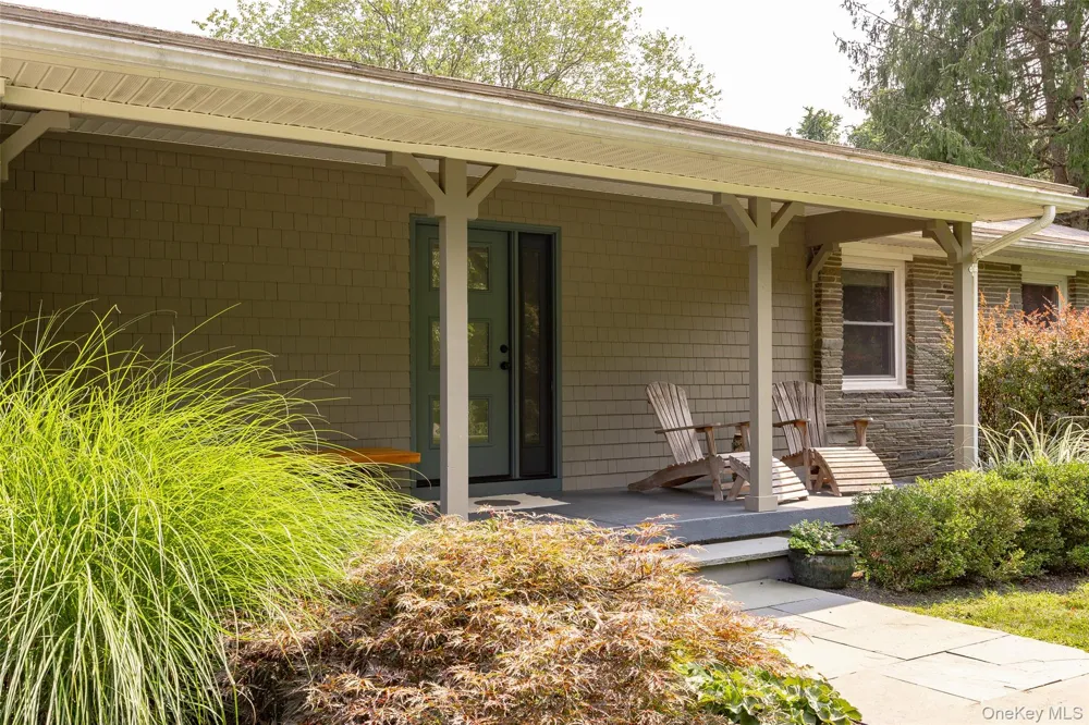 62 Frost Road Rhinebeck, NY 12572