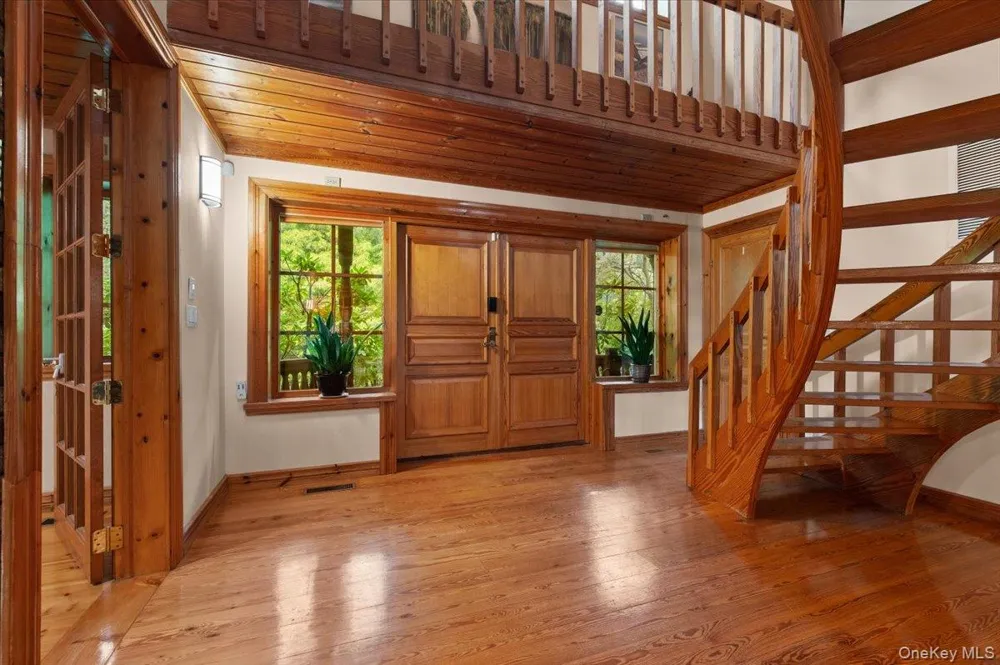 2 British Colony Road Northport, NY 11768