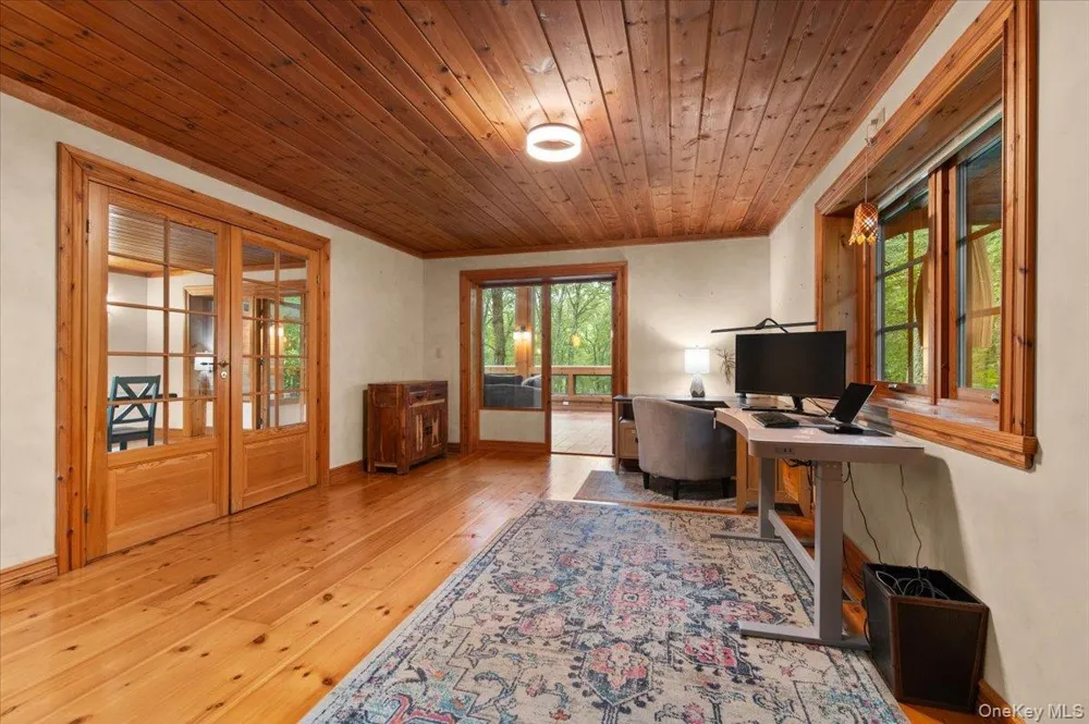2 British Colony Road Northport, NY 11768