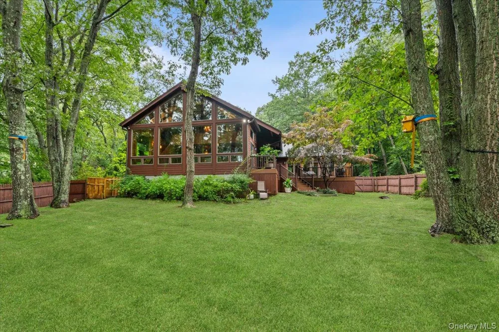2 British Colony Road Northport, NY 11768