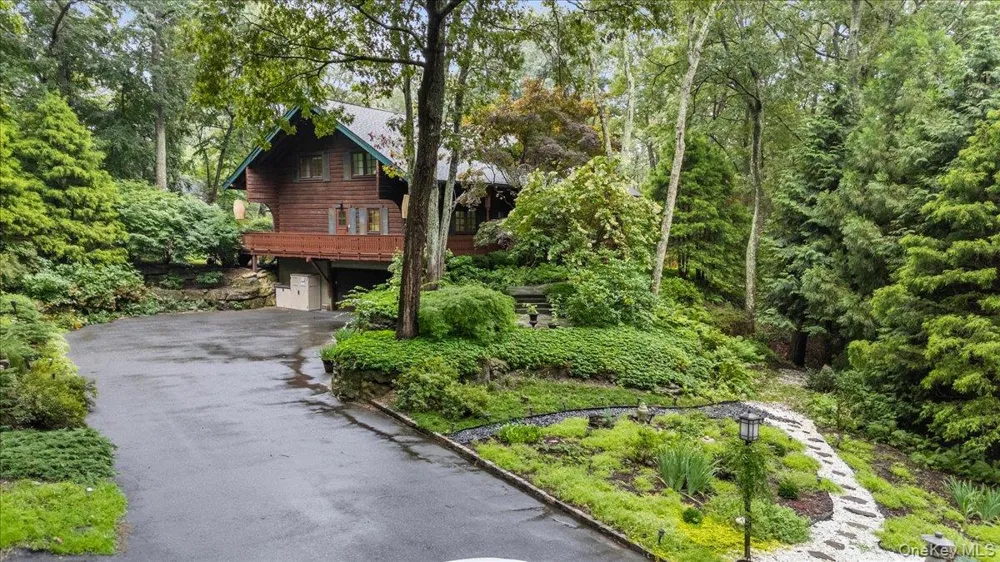 2 British Colony Road Northport, NY 11768