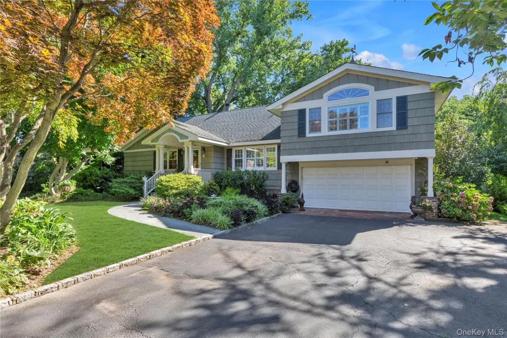 4 Dairy Drive Glen Cove, NY 11542