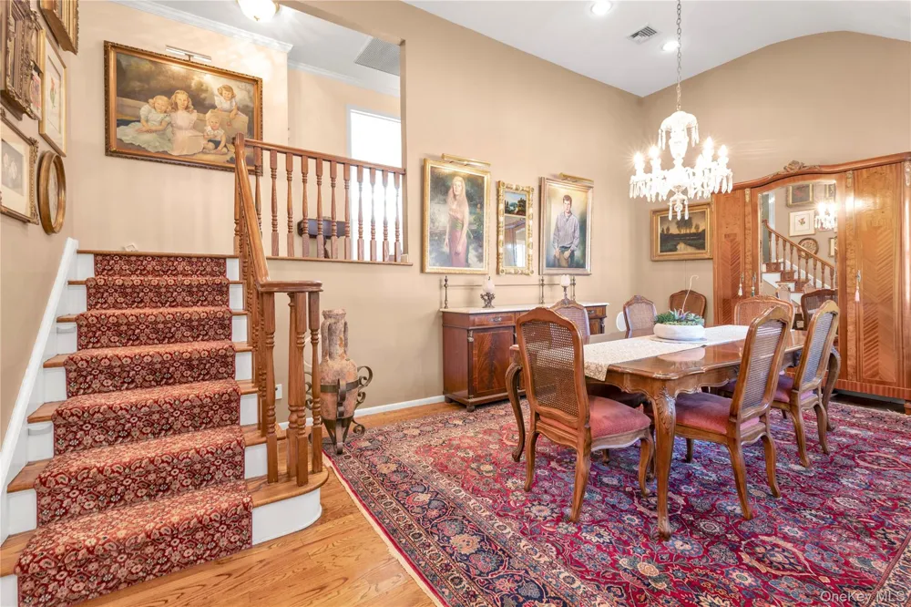 4 Dairy Drive Glen Cove, NY 11542