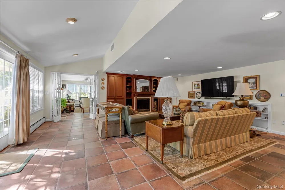 4 Dairy Drive Glen Cove, NY 11542