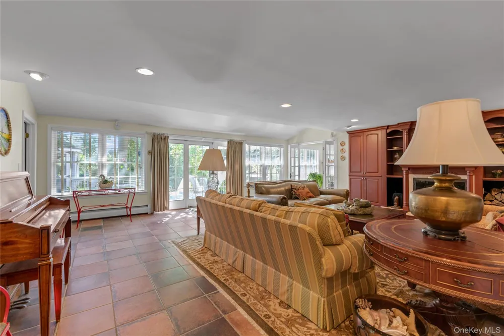 4 Dairy Drive Glen Cove, NY 11542