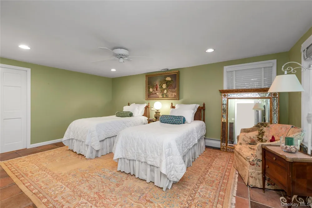 4 Dairy Drive Glen Cove, NY 11542