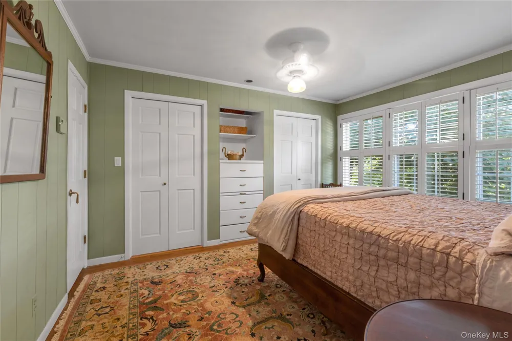 4 Dairy Drive Glen Cove, NY 11542