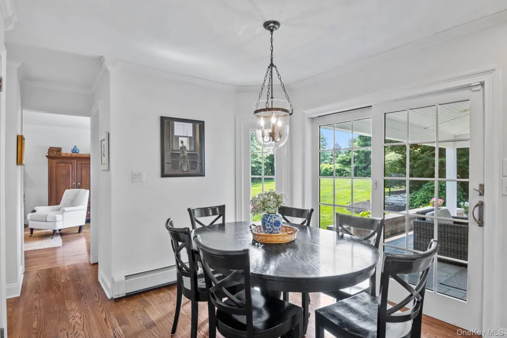 17 Lemark Court East Setauket, NY 11733