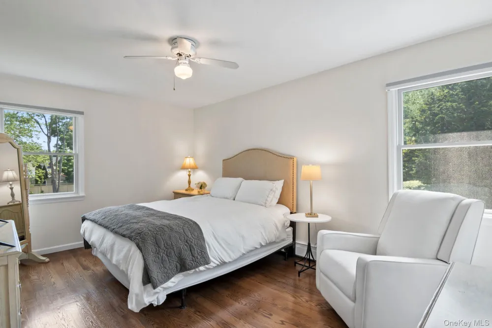 17 Lemark Court East Setauket, NY 11733