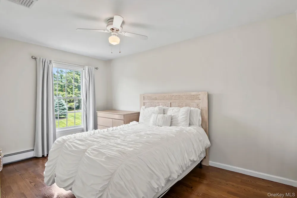 17 Lemark Court East Setauket, NY 11733