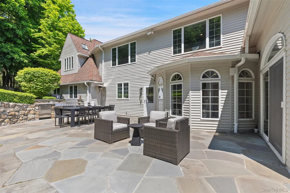 24 Meadow Hill Place Armonk, NY 10504