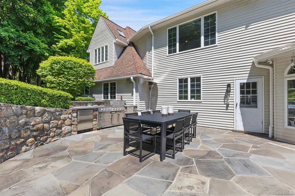 24 Meadow Hill Place Armonk, NY 10504