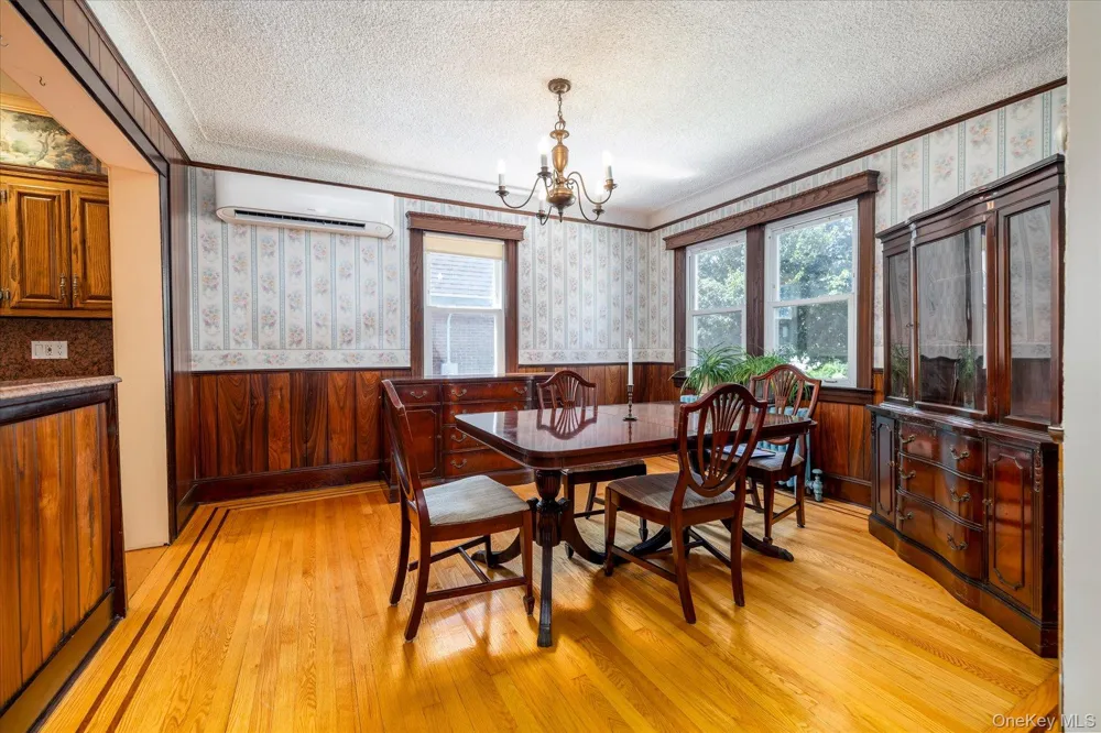 157 Oceanview Road East Rockaway, NY 11518