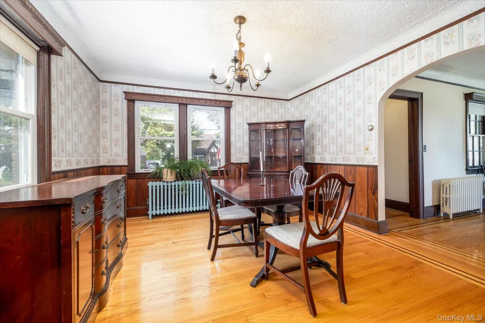 157 Oceanview Road East Rockaway, NY 11518