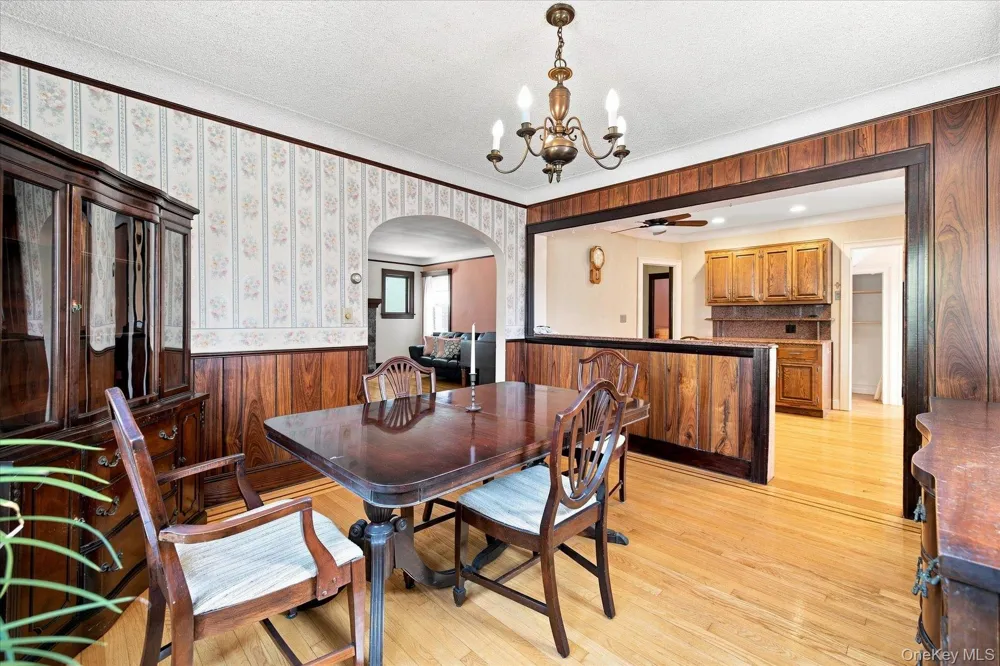 157 Oceanview Road East Rockaway, NY 11518